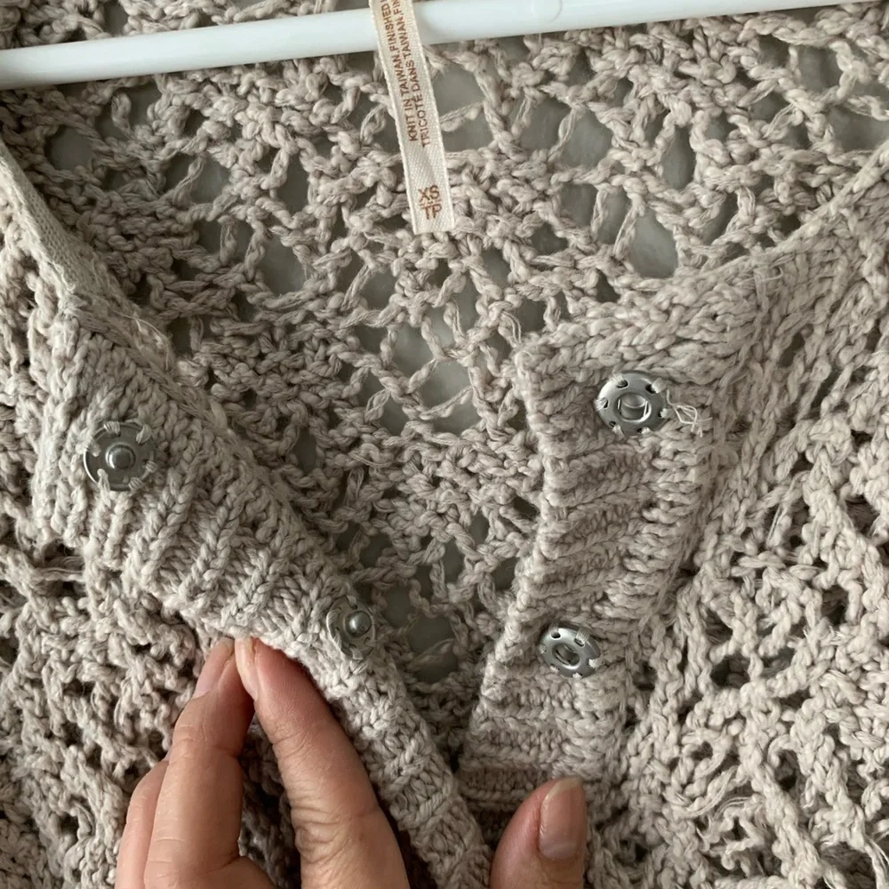 NWOT Free People Crop Button Sweater